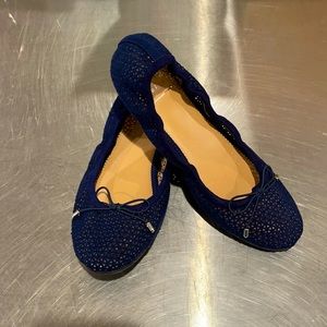 KAARI blue Flats